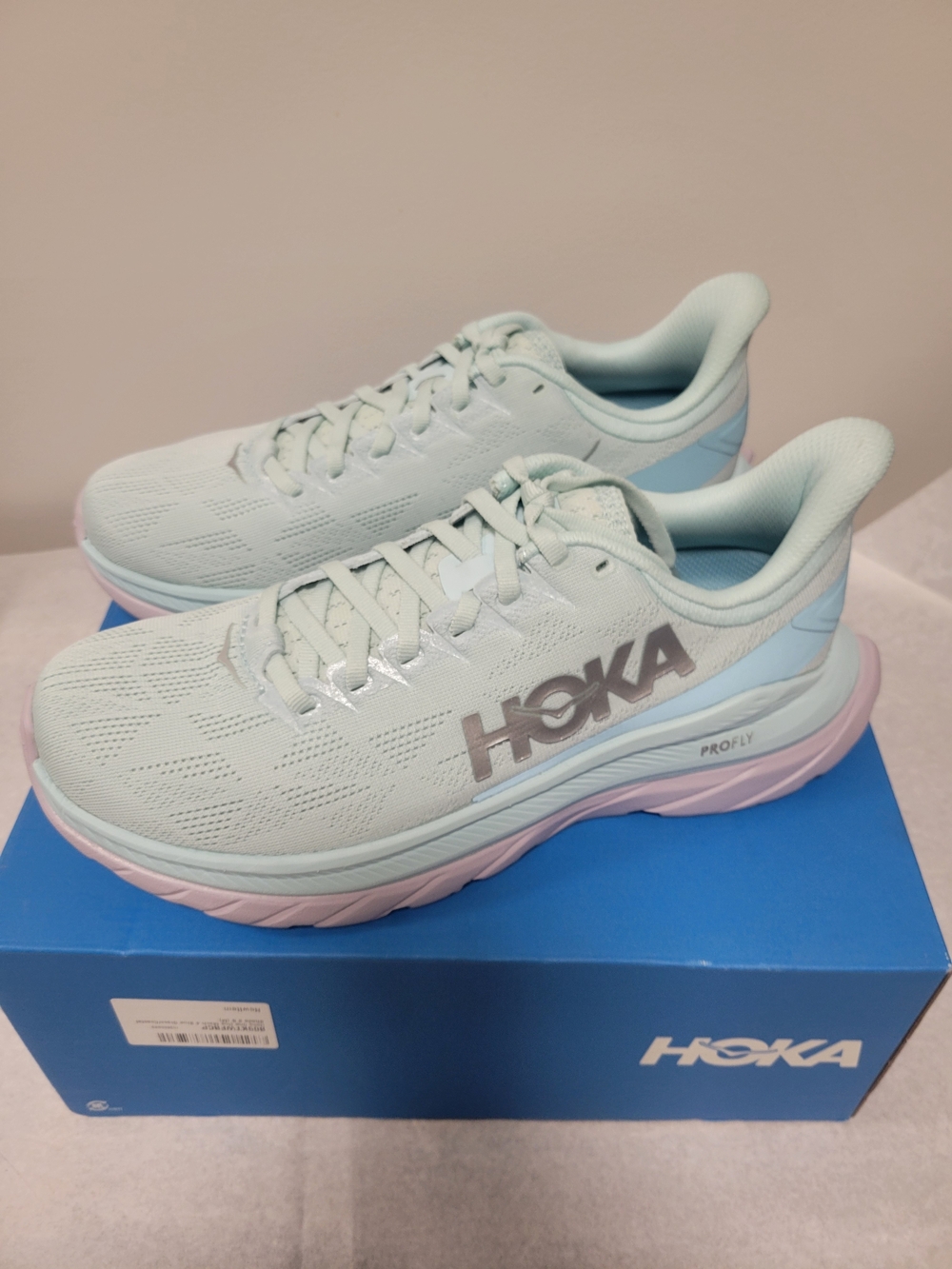 NWT Hoka Mach 4 Women's Light Mint & Pastel Pink Trail Running  Sneakers Size 8